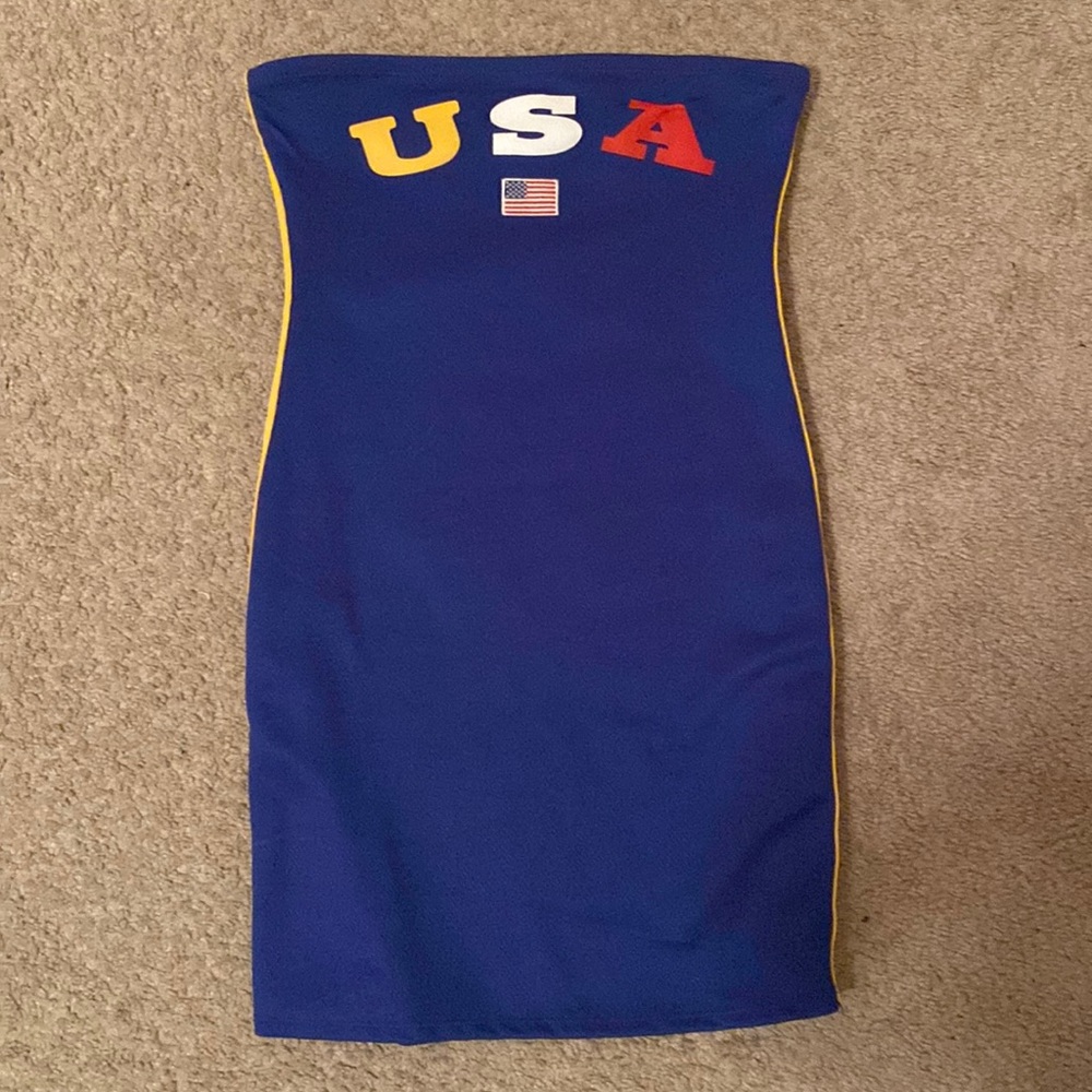 USA dress no straps